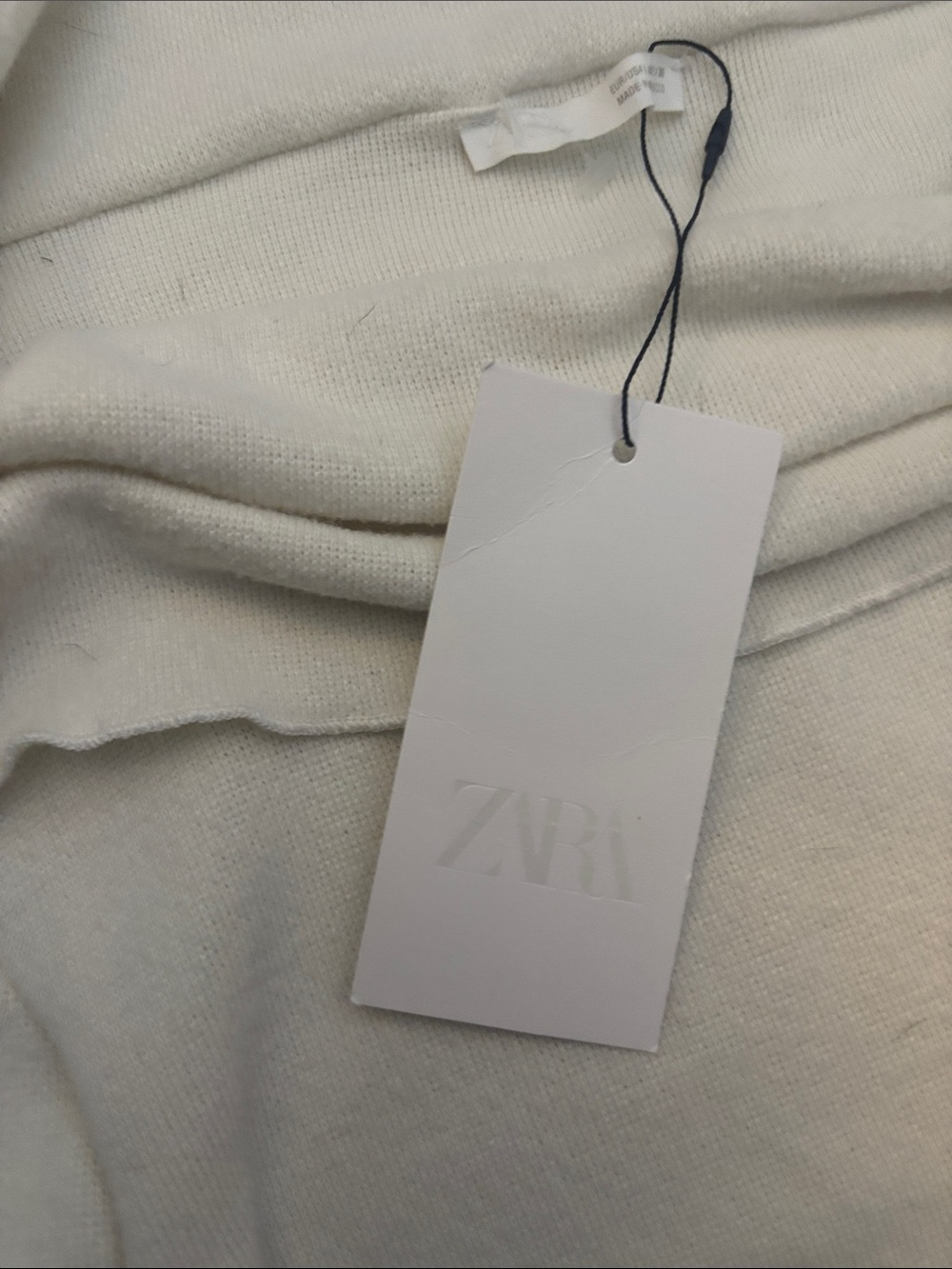 Zara Cozy Off-Shoulder white-Cream Women's Sweater - Picture 4 of 6